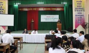 Đ.c Đỗ Thị Việt Hà-PGĐ Sở GDĐT phát biểu khai mạc kỳ thi
