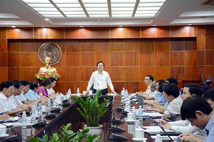 Bộ trưởng Phùng Xuân Nhạ: Chưa thí điểm chuyển viên chức sang hợp đồng lao động đối với giáo viên mầm non, tiểu học, THCS