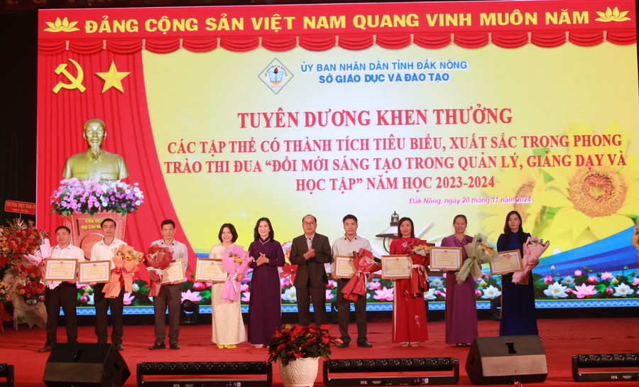 a4-gd-dak-nong-20-nam-hinh-than-phat-trien.jpg