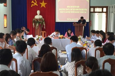 Chủ tịch UBND tỉnh Nguyễn Bốn làm việc với Sở Giáo dục và Đào tạo