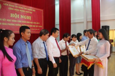 Đắk Nông hướng dẫn xét khen thưởng năm học 2017-2018